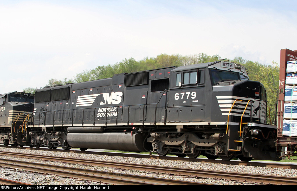 NS 6779